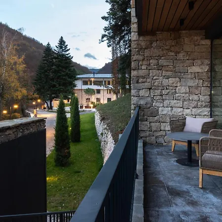 Rossa Luxury & Hotel 5*