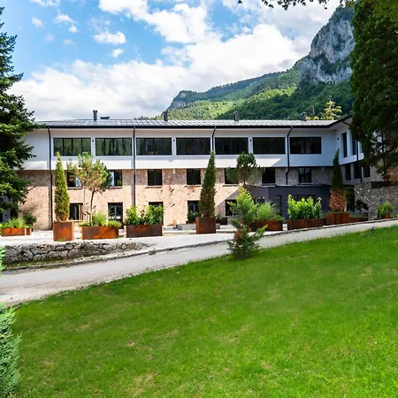 Rossa Luxury & Hotel 5*