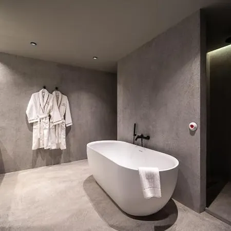 Rossa Luxury & 5*