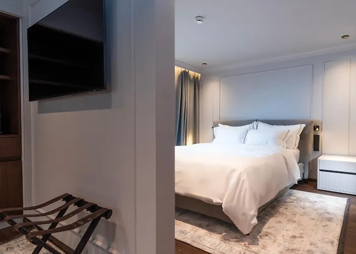 Rossa Luxury & Hotel 5*