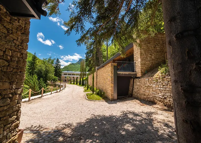 Rossa Luxury&spa Hotel