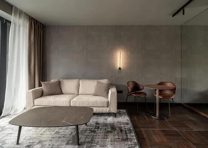 Rossa Luxury & Hotel