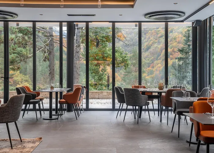 Rossa Luxury & Hotel 5*