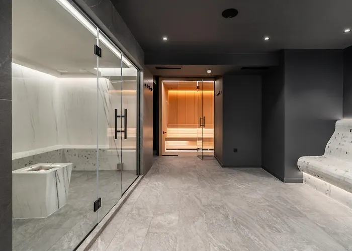 Rossa Luxury & Hotel 5*