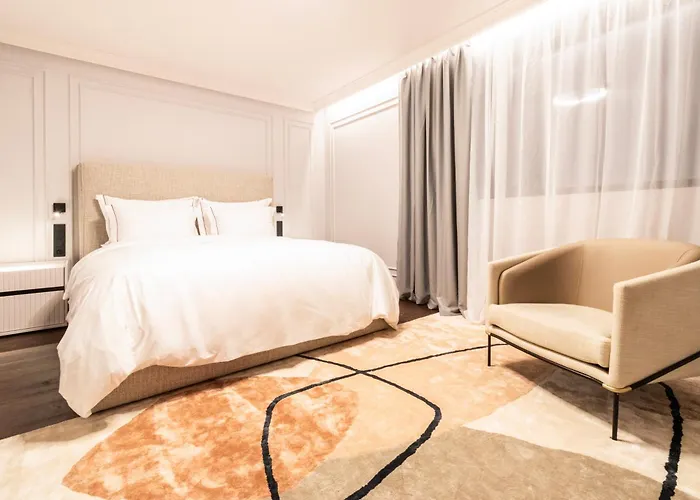 Rossa Luxury & Narechenski Bani